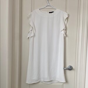 Saks Difth Avenue White Ruffle Sleeve Dress